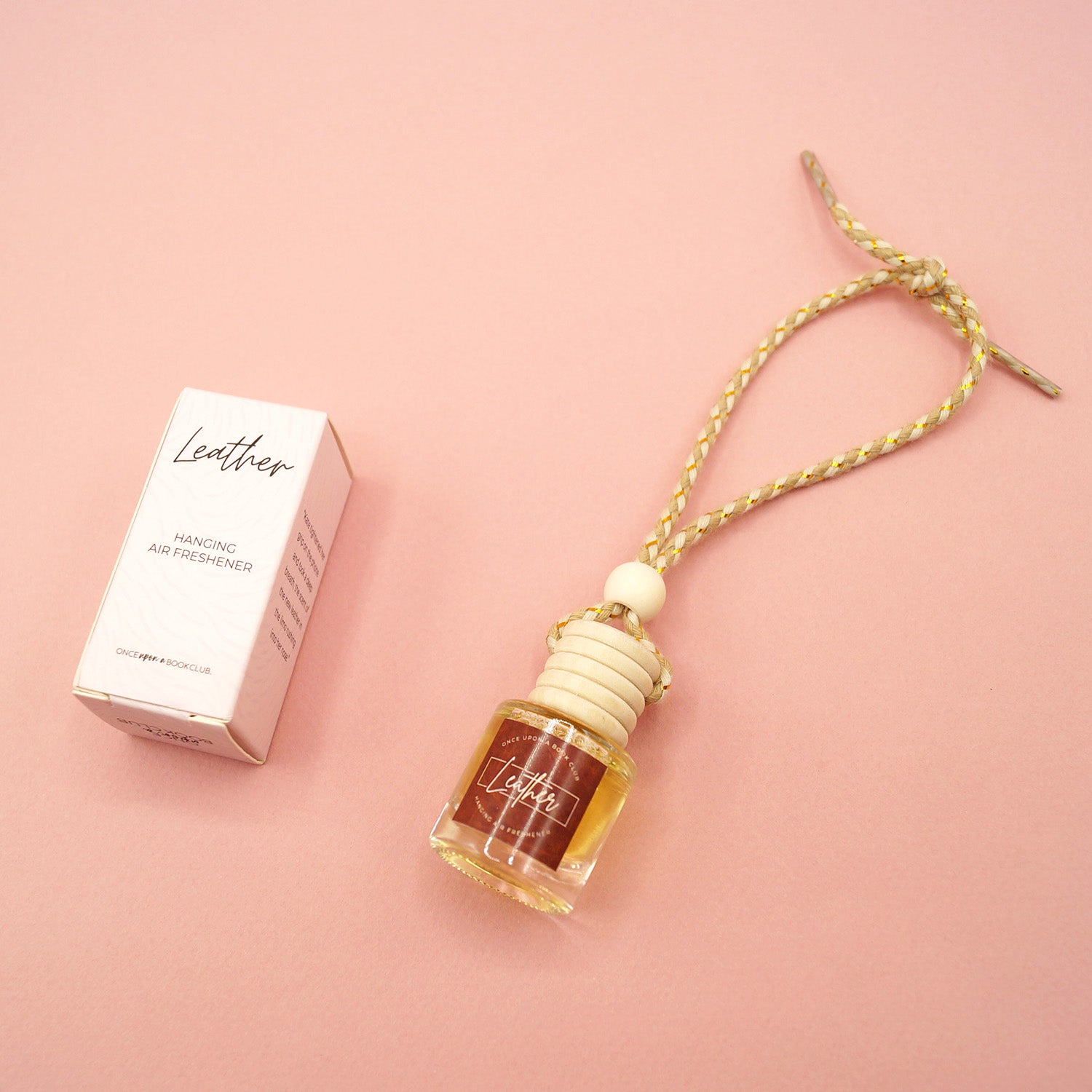 🏰 Modern Tudor Mystery Air Freshener – Elegant & Refreshing